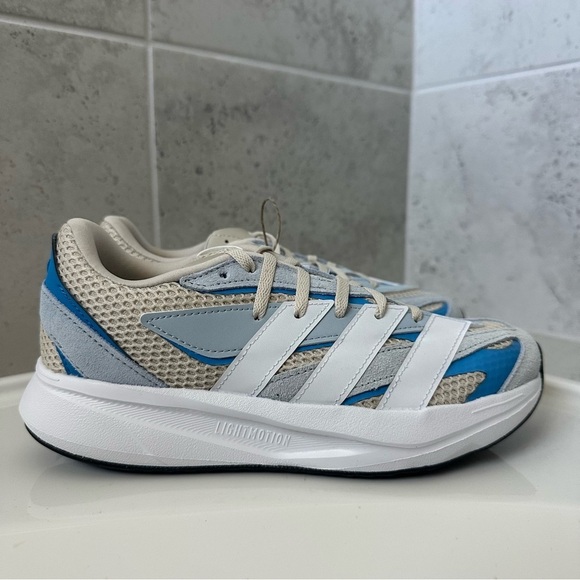 adidas Kids Blue and White Sneakers Size 4